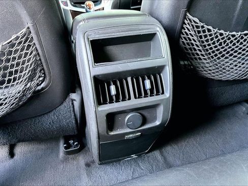 Used 2014 Cadillac SRX Luxury FWD image 21
