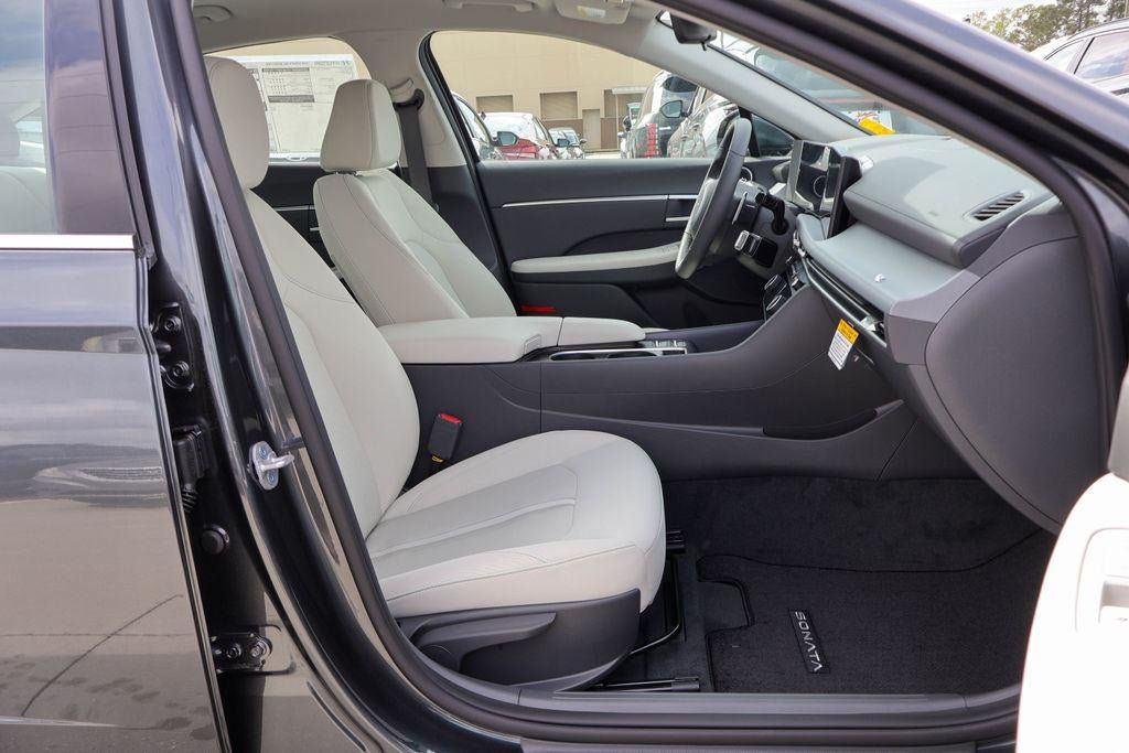 New 2026 Hyundai Sonata SEL FWD image 8