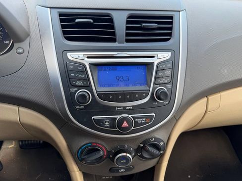 Used 2013 Hyundai Accent GLS FWD image 10