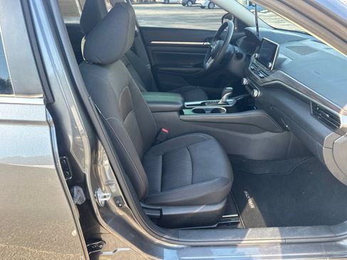 Certified 2023 Nissan Altima 2.5 SV image 13