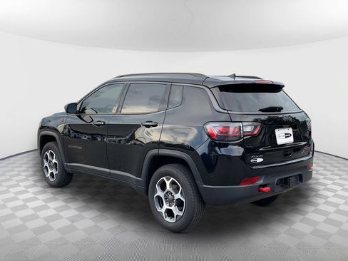 Used 2022 Jeep Compass Trailhawk w/ Trailhawk Elite Group AWD/4WD image 6
