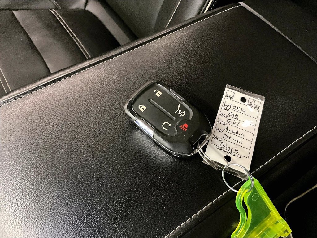 Used 2018 GMC Acadia Denali w/ Technology Package AWD/4WD image 34