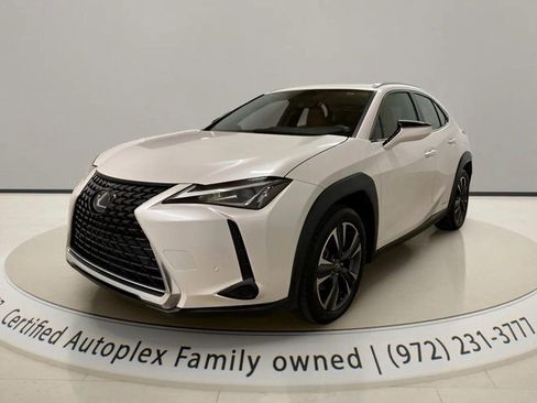 Used 2019 Lexus UX 250h w/ Premium Package image 1