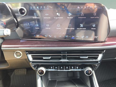 New 2026 Chevrolet Traverse RS w/ LPO, Floor Liner Package image 19