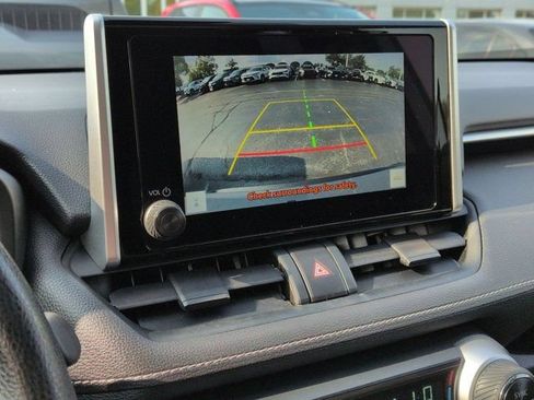 Used 2025 Toyota RAV4 XLE w/ Convenience Package AWD/4WD image 14