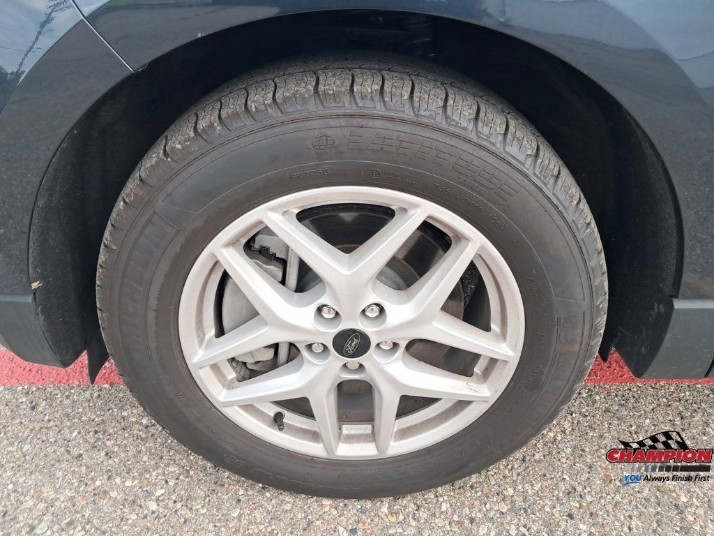 Used 2023 Ford Edge SEL AWD/4WD image 11