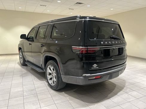 Used 2022 Jeep Wagoneer Series II w/ Convenience Group I AWD/4WD image 3