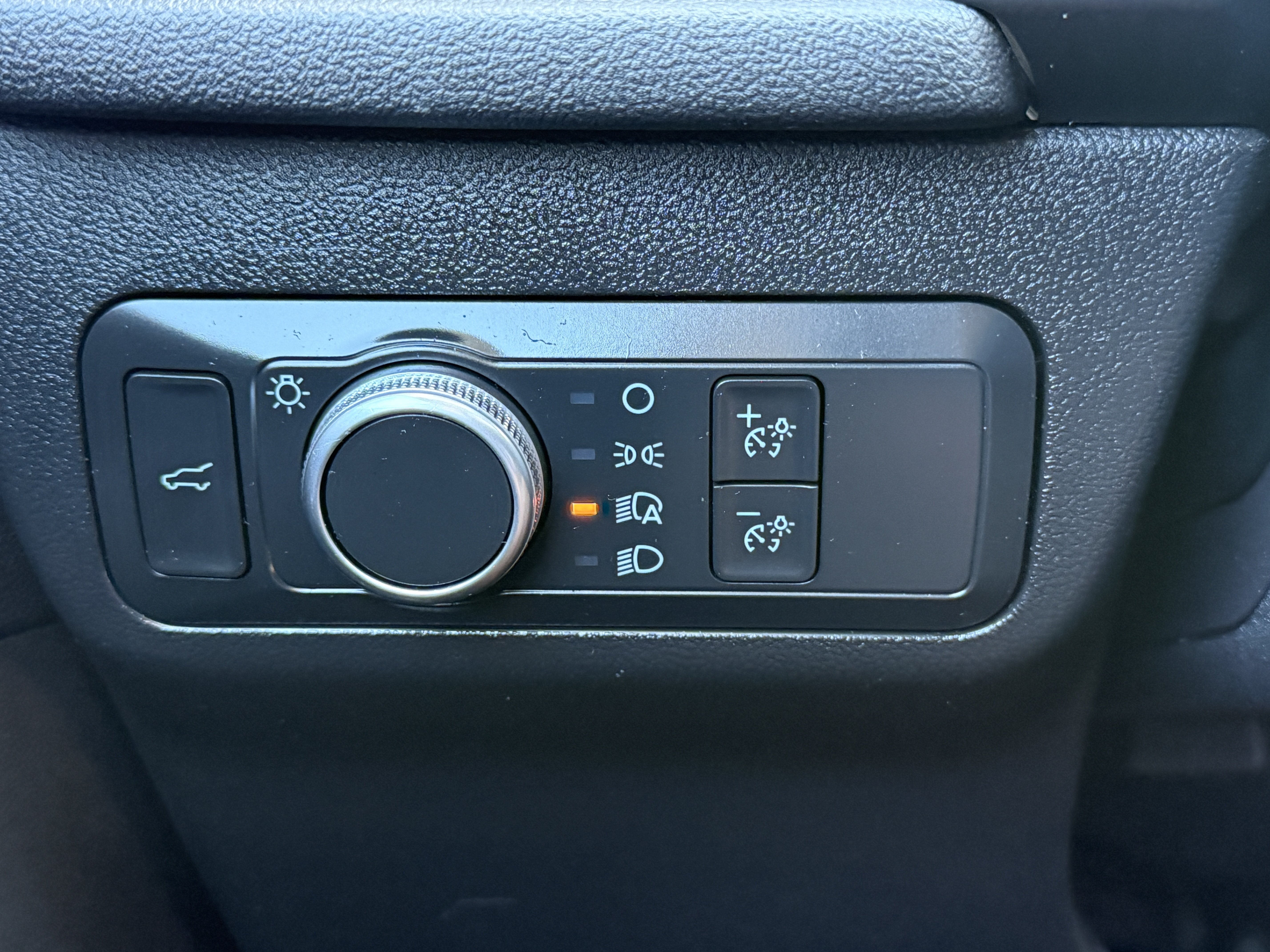 Used 2021 Ford Escape SE w/ Convenience Package AWD/4WD image 16