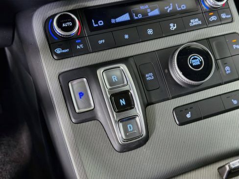 Used 2024 Hyundai Palisade SEL FWD image 25