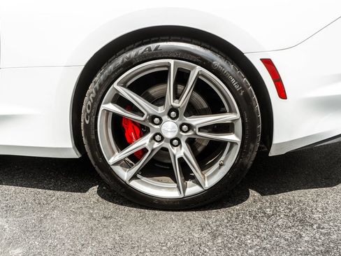 Used 2019 Chevrolet Camaro SS RWD image 29