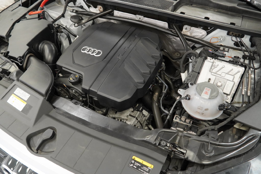 Used 2023 Audi Q5 2.0T Premium w/ Convenience Package AWD/4WD image 44