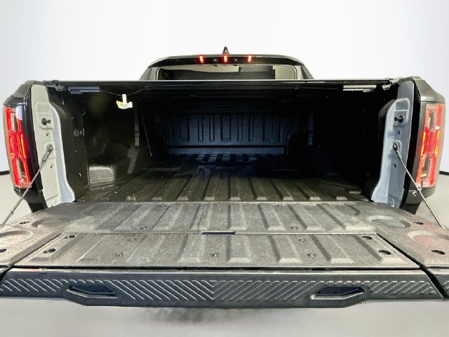 Used 2025 GMC Hummer EV 2X AWD/4WD image 32