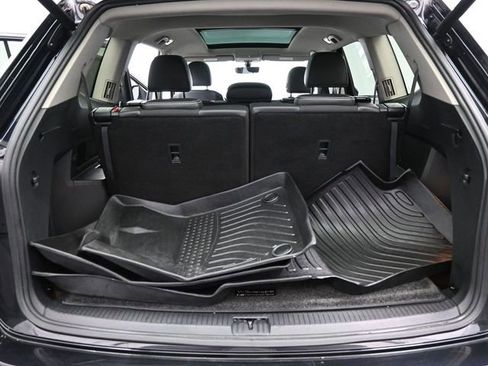 Used 2022 Volkswagen Atlas SE w/ Panoramic Sunroof Package image 32