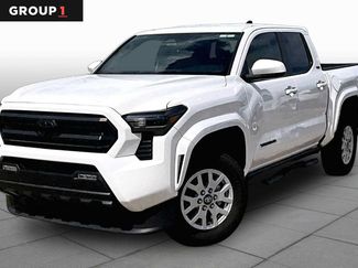 Used 2025 Toyota Tacoma SR5 RWD video 1