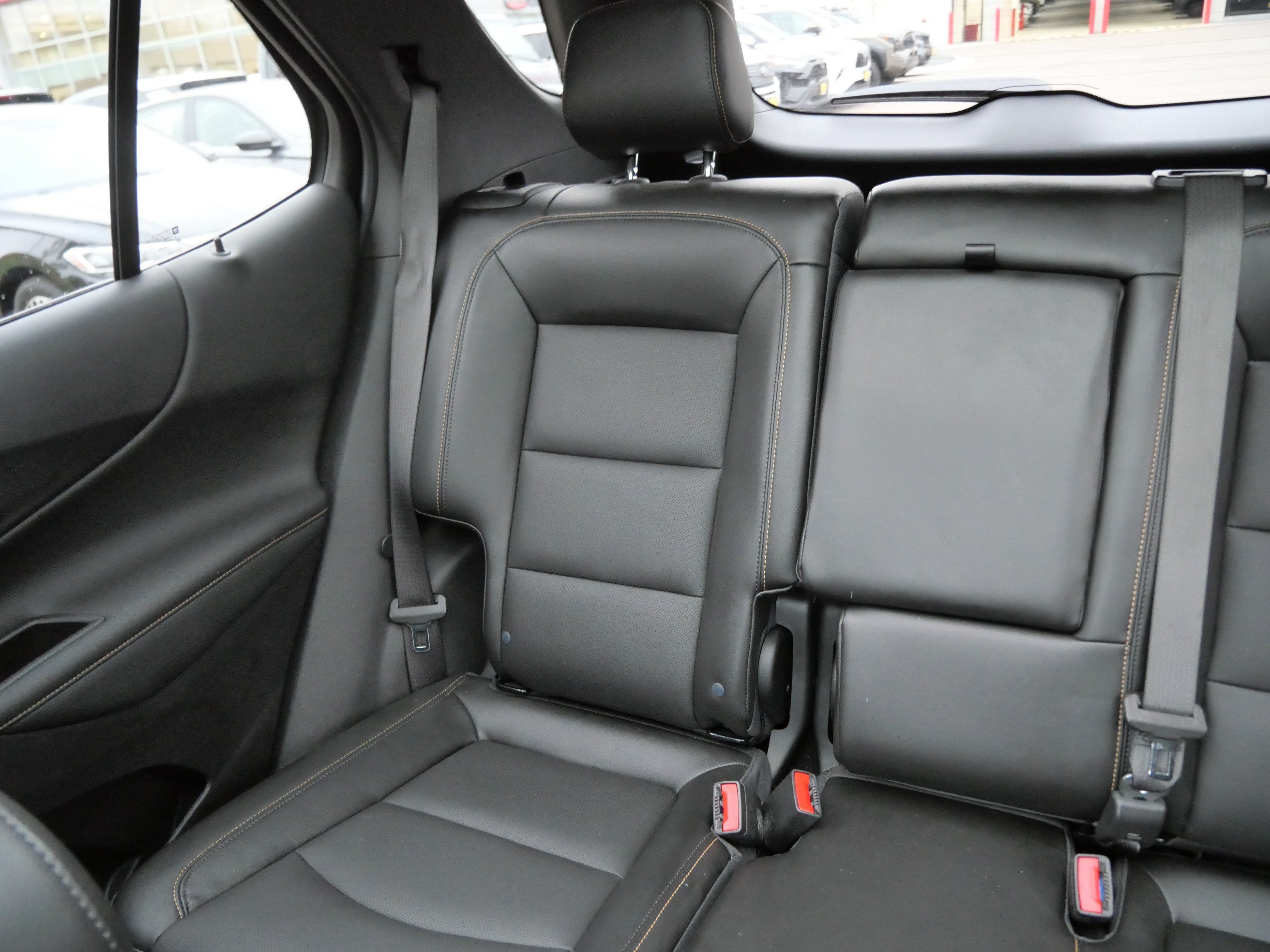 Used 2021 Chevrolet Equinox Premier AWD/4WD image 12