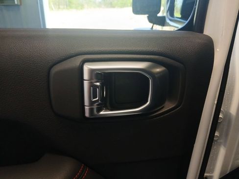 New 2026 Jeep Wrangler Unlimited Rubicon w/ Xtreme 35 Tire Package image 29