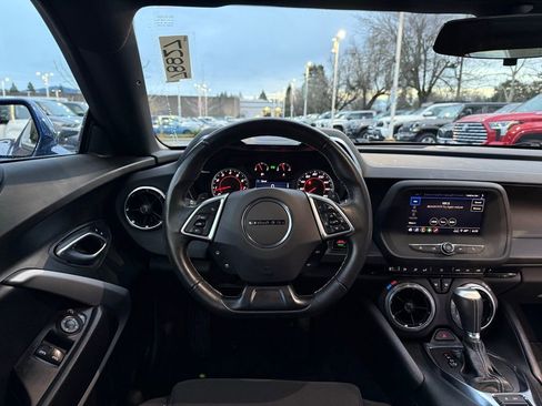 Used 2021 Chevrolet Camaro LT w/ RS Package image 20