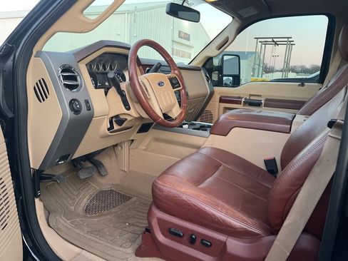 Used 2012 Ford F250 King Ranch w/ King Ranch w/Chrome Pkg image 8