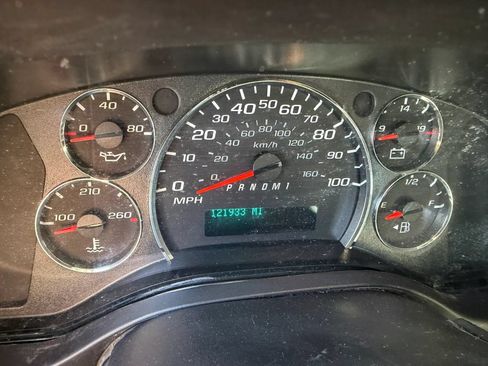 Used 2013 Chevrolet Express 2500 RWD image 5