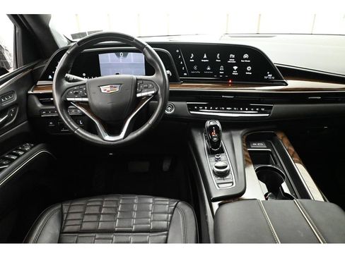 Used 2023 Cadillac Escalade Sport Platinum w/ LPO, ONYX Package AWD/4WD image 14