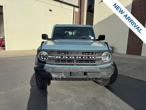 Used 2023 Ford Bronco 2-Door image 2