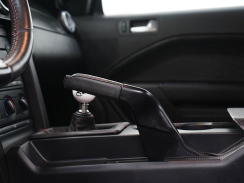 Used 2007 Ford Mustang Shelby GT500 RWD image 28