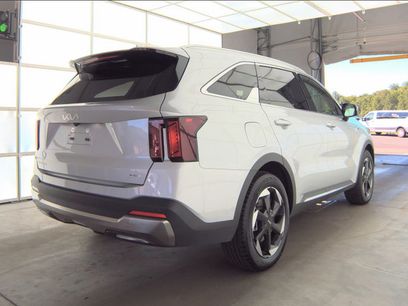 Used 2025 Kia Sorento EX
