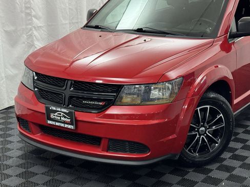 Used 2018 Dodge Journey SE w/ Connectivity Group image 3