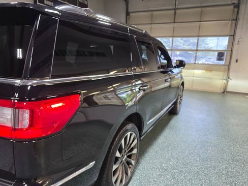Used 2021 Lincoln Navigator Reserve w/ Luxury Package AWD/4WD image 7