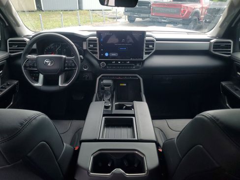Used 2023 Toyota Tundra Limited AWD/4WD image 21