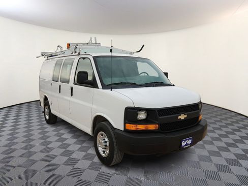 Used 2012 Chevrolet Express 2500 image 6