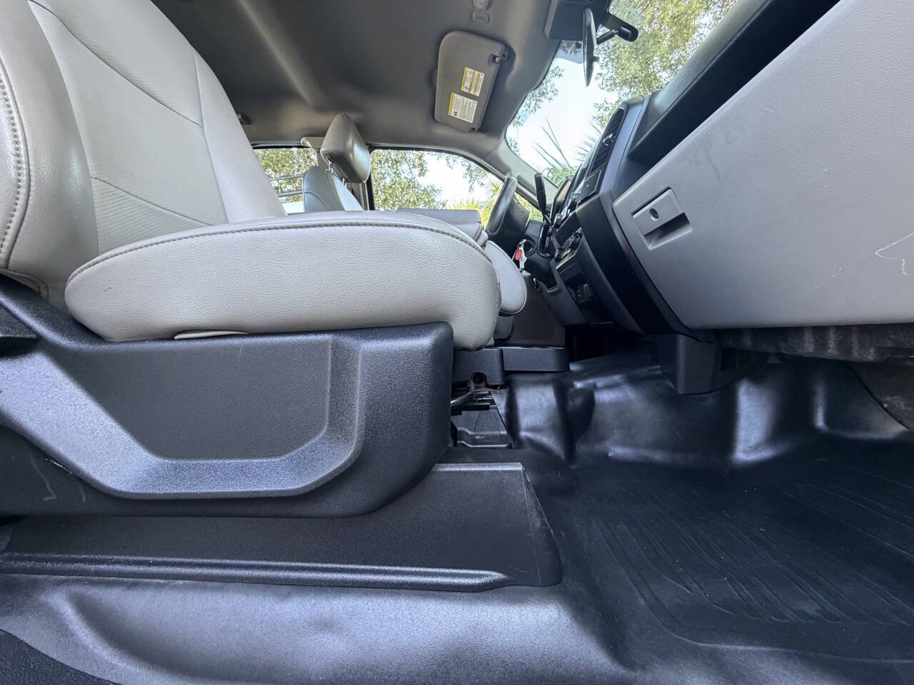 Used 2019 Ford F150 XL w/ Equipment Group 101A Mid AWD/4WD image 13