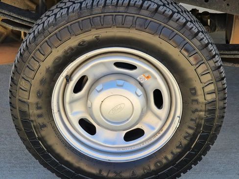 Used 2021 Ford F250 XL w/ Power Equipment Group RWD image 30