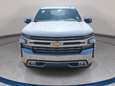 Used 2019 Chevrolet Silverado 1500 LTZ image 2