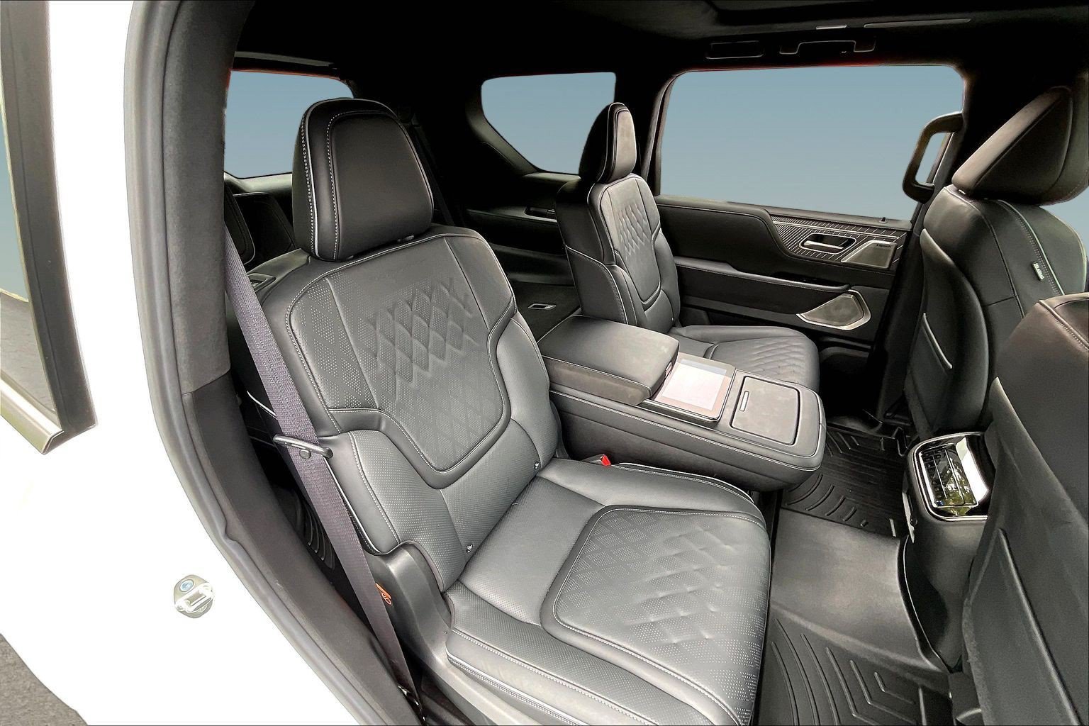 Certified 2025 INFINITI QX80 Autograph AWD/4WD image 24