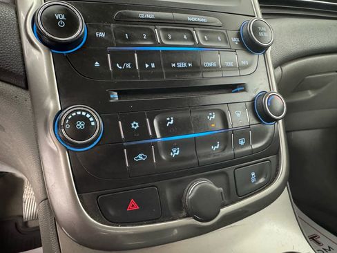 Used 2015 Chevrolet Malibu LS image 19