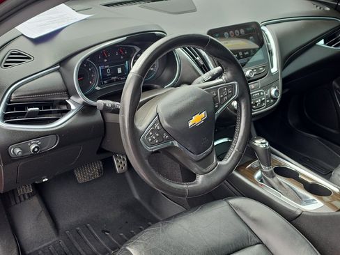 Certified 2017 Chevrolet Malibu Premier w/ Premier Sun and Wheel Package FWD image 13
