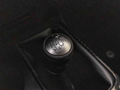Used 2021 Toyota 4Runner TRD Off-Road AWD/4WD image 32