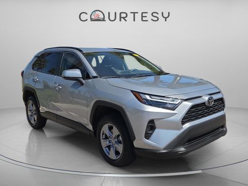 Certified 2025 Toyota RAV4 XLE image 3