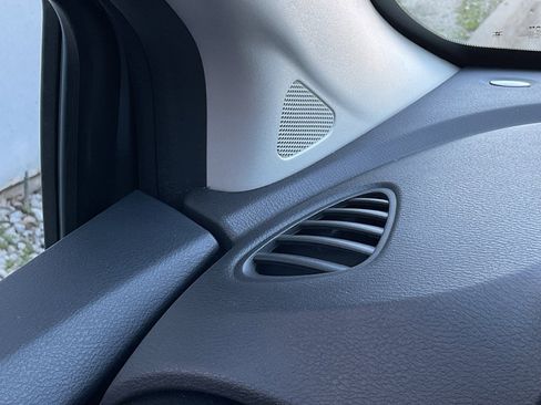 New 2025 Nissan Versa SV image 24