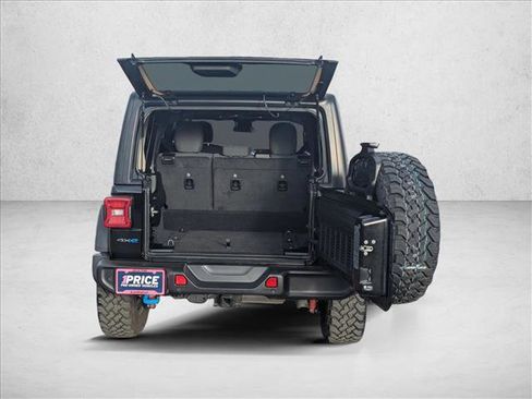 Used 2024 Jeep Wrangler Willys image 6