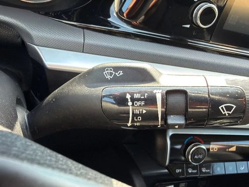 Used 2021 Kia K5 LXS FWD image 13