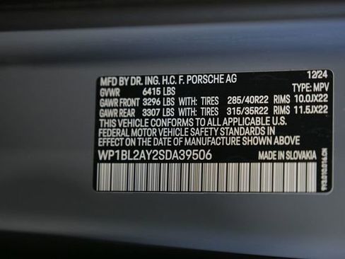 Used 2025 Porsche Cayenne S image 56