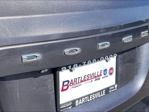 Used 2017 Dodge Grand Caravan SXT FWD image 13