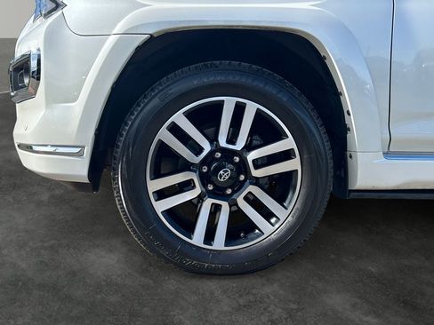 Used 2021 Toyota 4Runner Limited AWD/4WD image 4