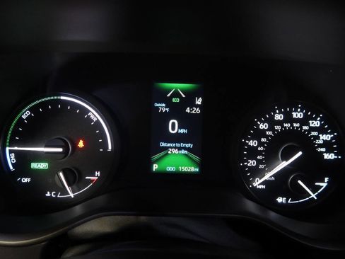 Used 2024 Toyota Sienna XLE image 23