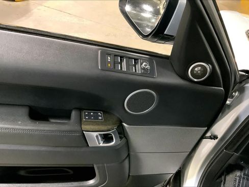 Used 2016 Land Rover Range Rover Sport SE AWD/4WD image 36