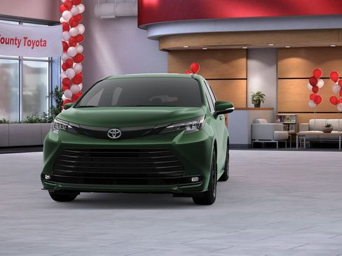 New 2026 Toyota Sienna XLE Woodland Edition image 18
