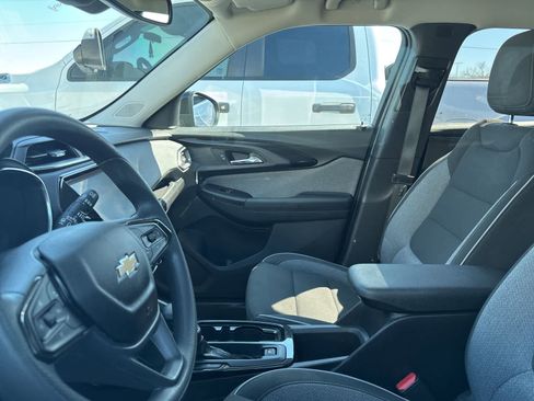 Used 2023 Chevrolet TrailBlazer LT w/ Convenience Package image 31
