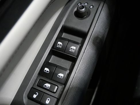 Used 2025 Jeep Compass Limited AWD/4WD image 12